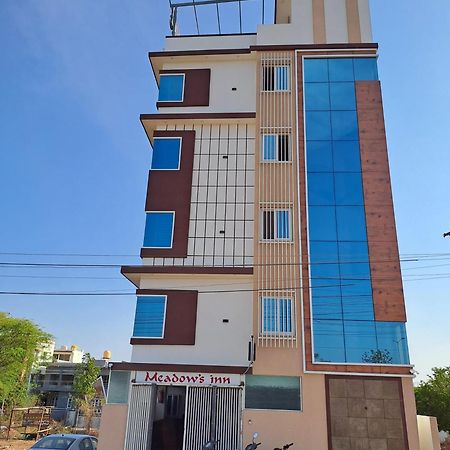 Meadows Inn Maisur Dış mekan fotoğraf