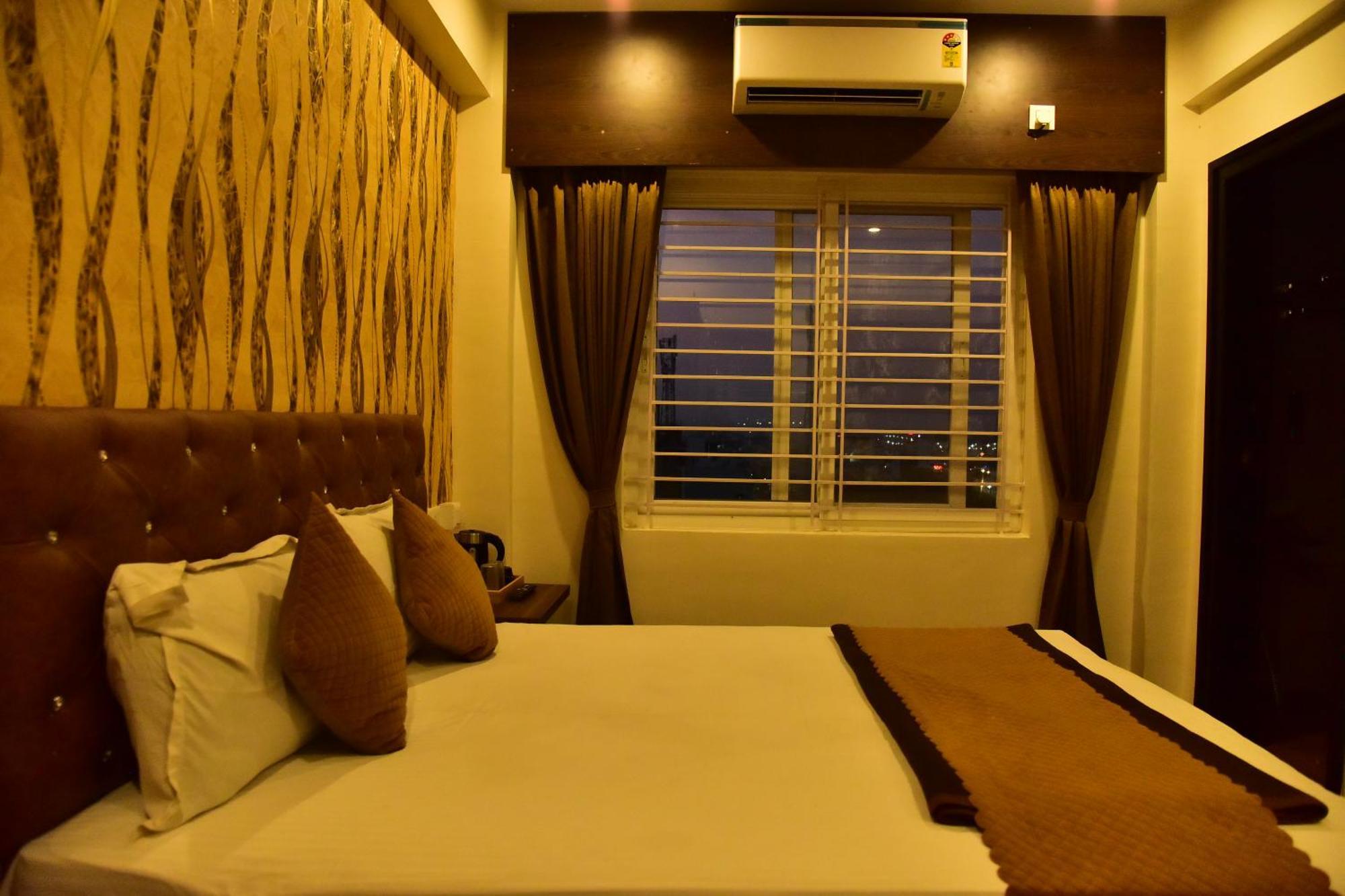 Meadows Inn Maisur Dış mekan fotoğraf