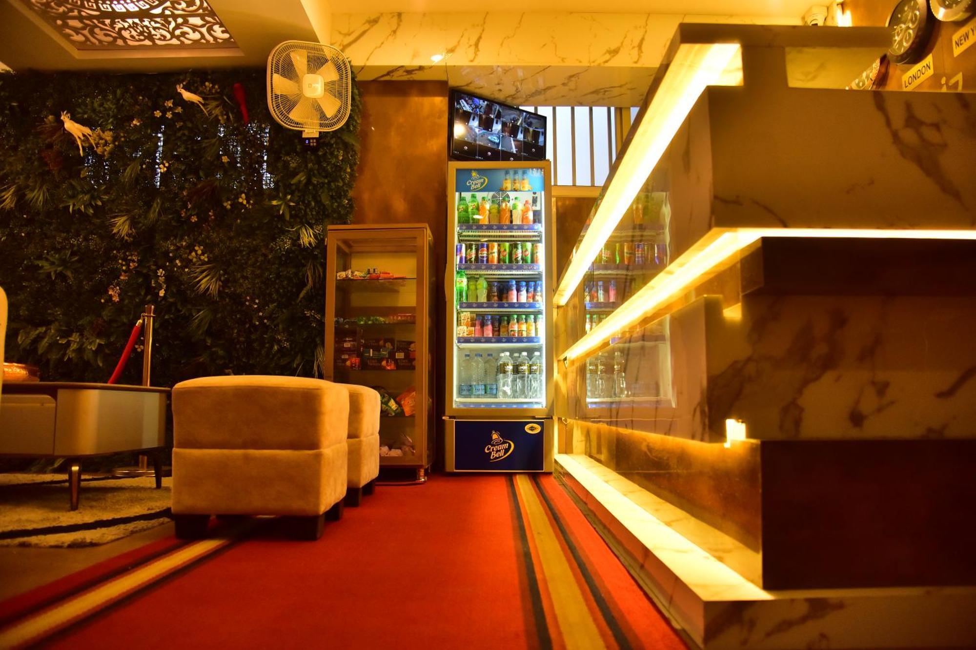 Meadows Inn Maisur Dış mekan fotoğraf