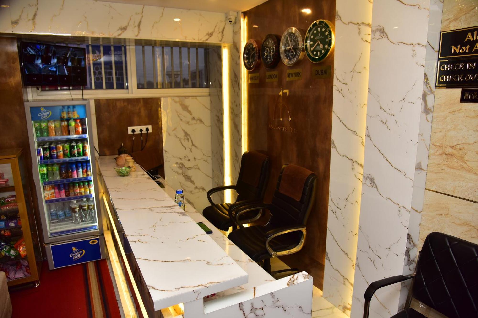 Meadows Inn Maisur Dış mekan fotoğraf
