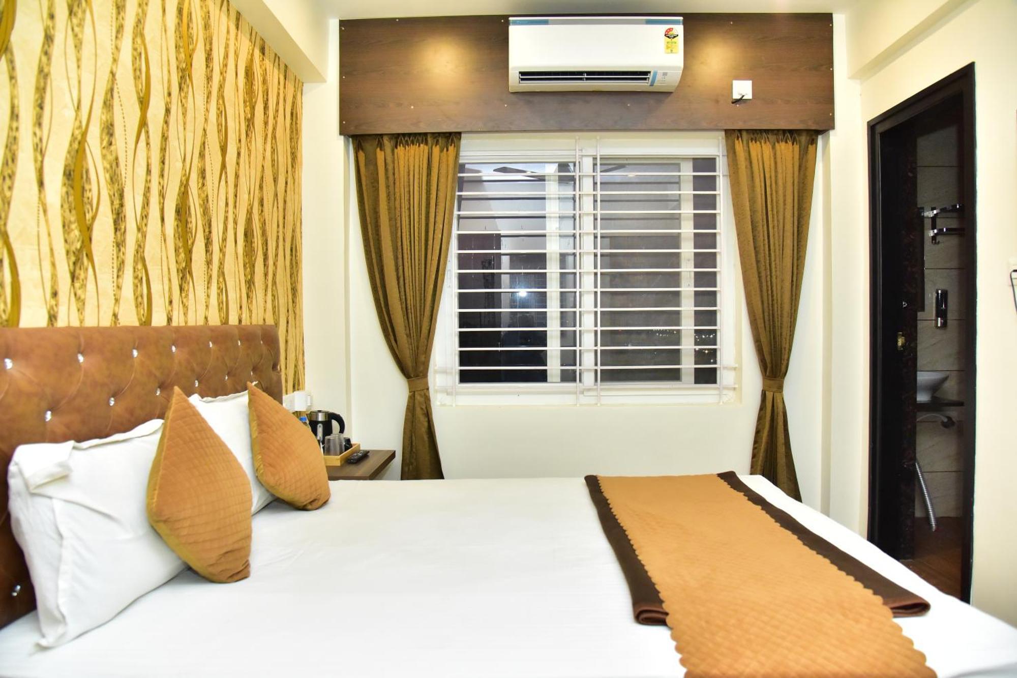 Meadows Inn Maisur Dış mekan fotoğraf