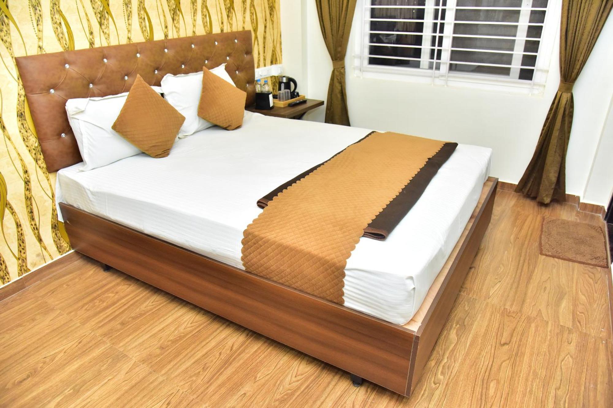 Meadows Inn Maisur Dış mekan fotoğraf