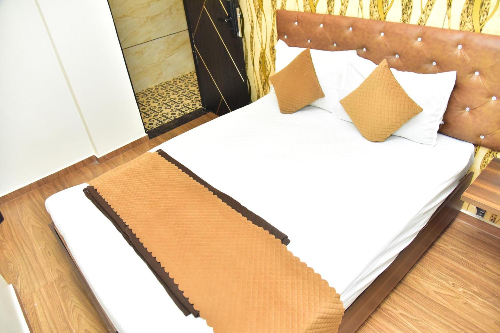 Meadows Inn Maisur Dış mekan fotoğraf